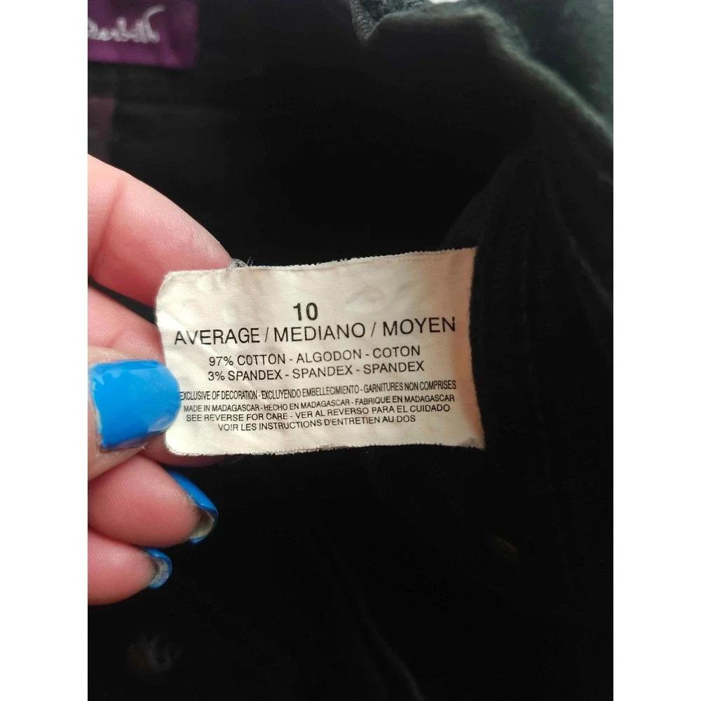 Gloria Vanderbilt exact item